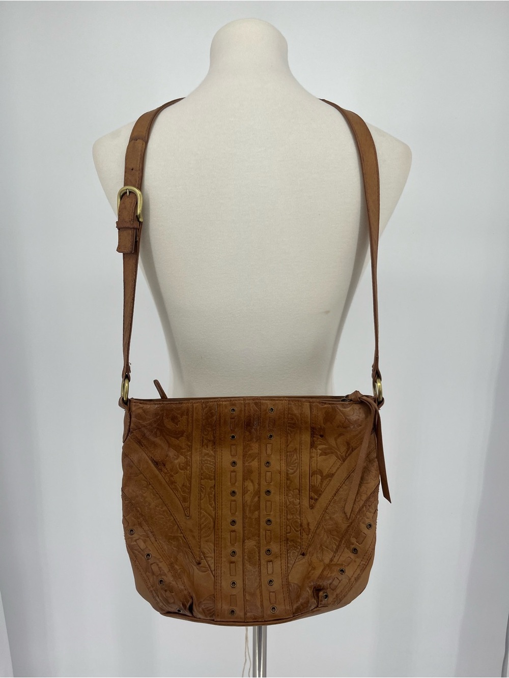 Cabin Creek Vintage Tooled Leather Crossbody Purse Tan Boho Western Festival Bag